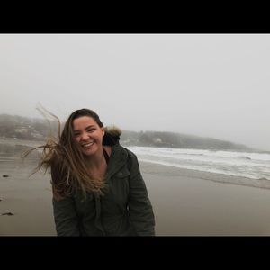 Meet your Posher, Halley